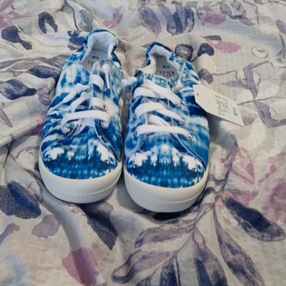 Time and Tru Shoes - - Woman's timeand Tru shose